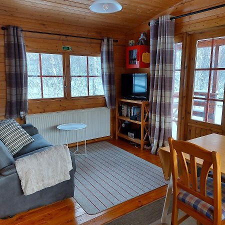 Bakkakot 1 - Cozy Cabins In The Woods อาคูเรย์รี ภายนอก รูปภาพ