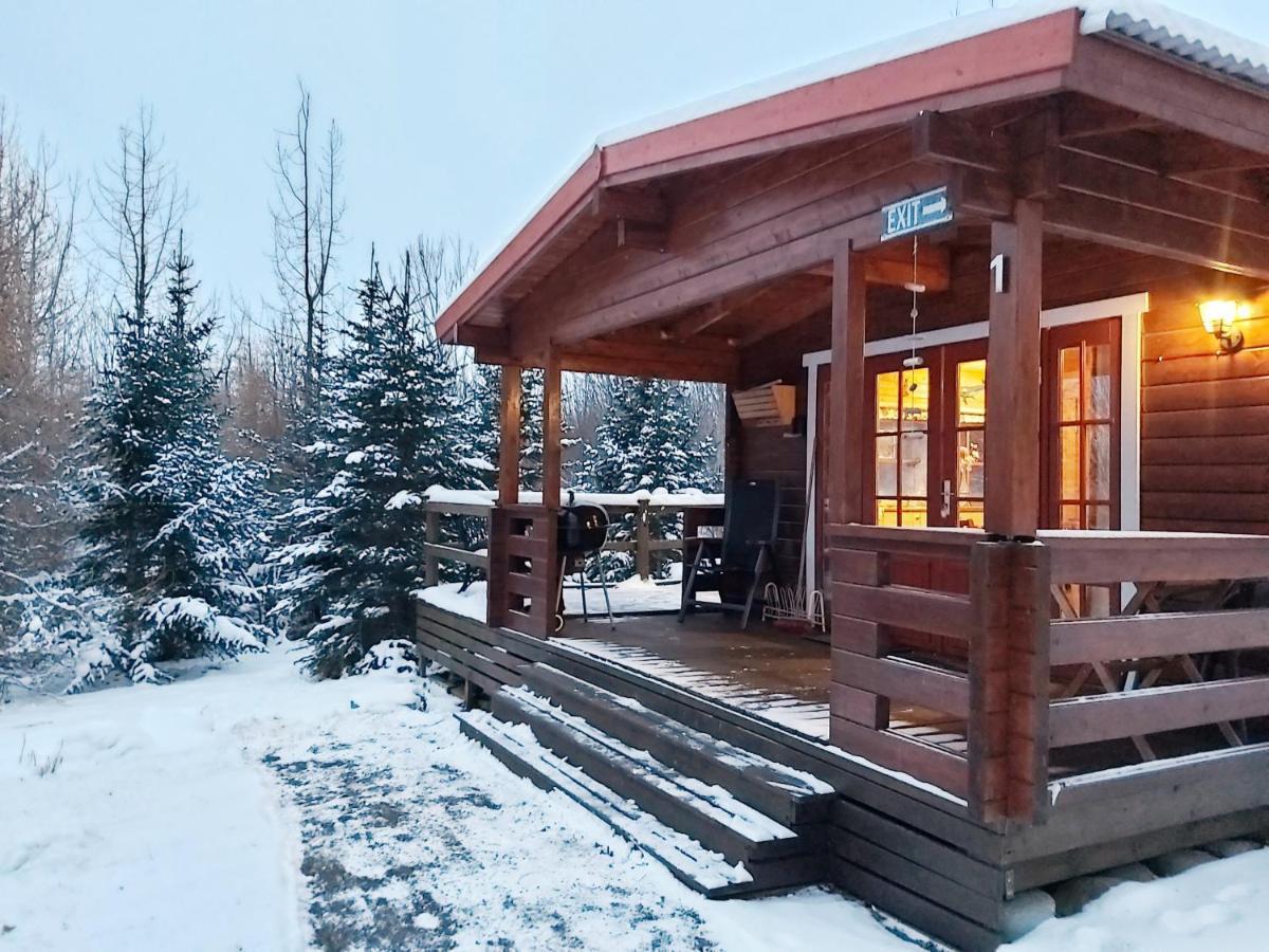 Bakkakot 1 - Cozy Cabins In The Woods อาคูเรย์รี ภายนอก รูปภาพ